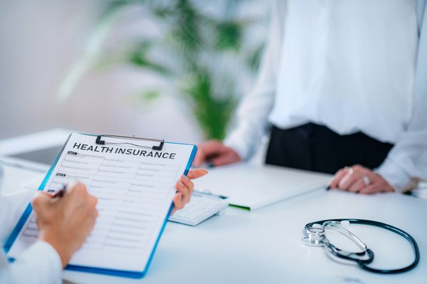 Top health insurance options for expats living in portugal